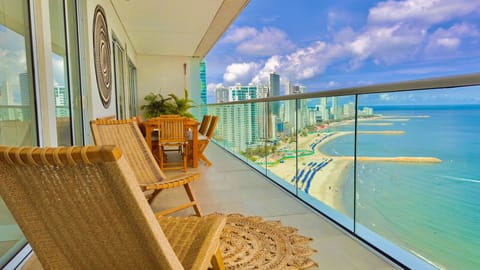 Premium Apartment | Balcony