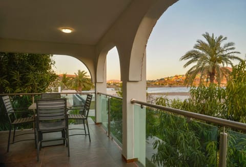 Luxury House | Terrace/patio