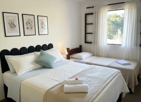 Family Triple Room | Hypo-allergenic bedding, free WiFi
