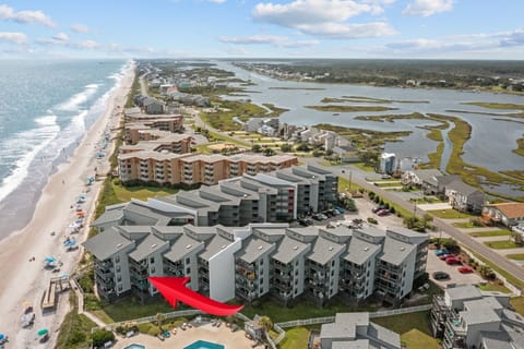 1212 Shipwatch Villas - Salty Suite