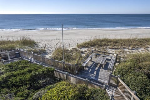 Condo, 3 Bedrooms | Beach