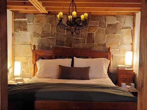 Signature Apartment | Egyptian cotton sheets, premium bedding, down comforters