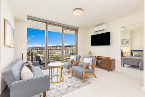 Luxury HNL City Living