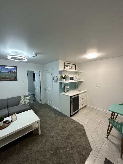 Family Suite, 1 Queen Bed with Sofa bed | Living area | 50-inch Smart TV with digital channels