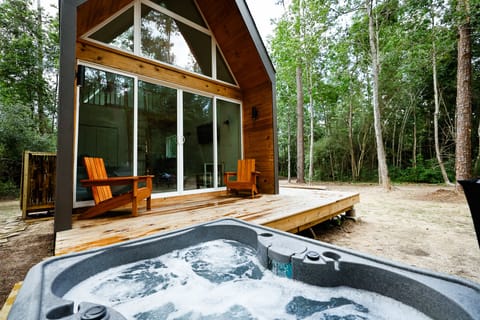 Cueta Front View Hot Tub