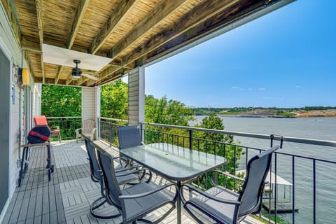 Apartment (2 Bedrooms) | Front of property