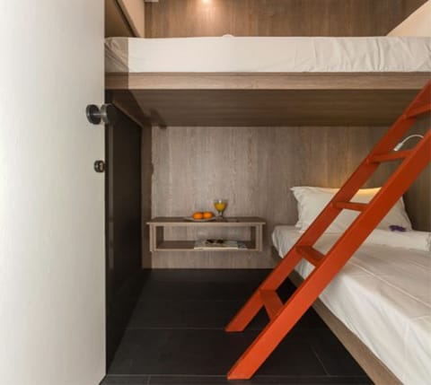 Economy Double Room | Premium bedding, iron/ironing board, free WiFi, bed sheets