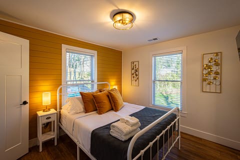 "The beds and linens are very comfy we loved how fresh everything felt"-Jonathan