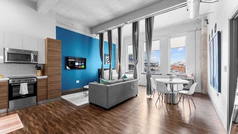 Chic urban retreat with stylish decor and stunning city views awaits your stay!