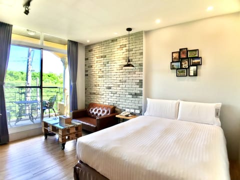 Comfort Double Room, Balcony | Desk, blackout drapes, free WiFi, bed sheets