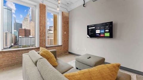 Spectacular city views and sleek decor make this the perfect retreat for relaxation!