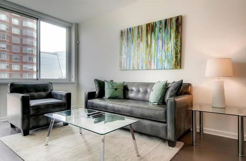 Jersey City 1 Bedroom Living Room