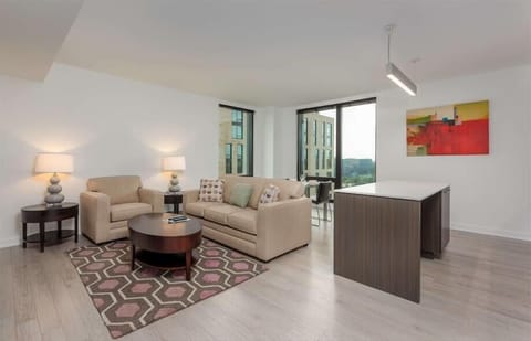 Herndon/Reston Reston 2 Bedroom Living Room