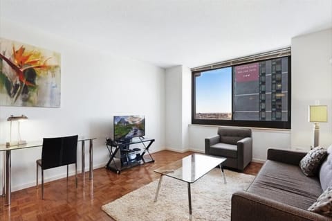 Jersey City 1 Bedroom Living Room