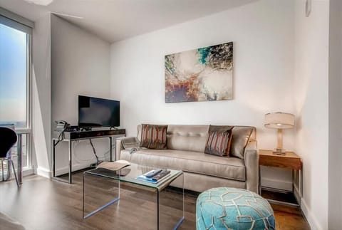 Midtown West New York Studio Living Room