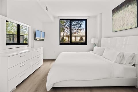 Noma Washington 1 Bedroom Deluxe w/ Balco Bedroom