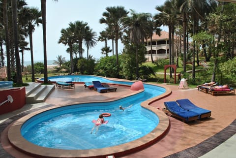 Outdoor pool, pool umbrellas, sun loungers