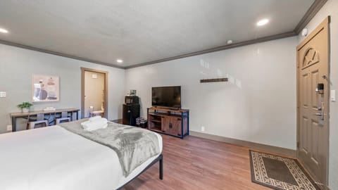 Bedroom with minimalist work space good for working