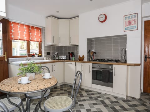 Fridge, dishwasher, electric kettle, toaster