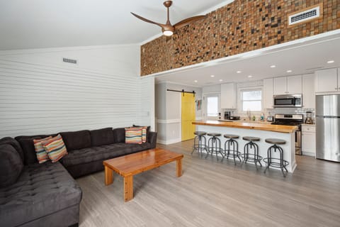 Open Layout Livingroom & Kitchen on Main Level