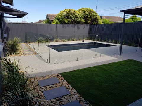 Pool - with heating available Nov-Apr