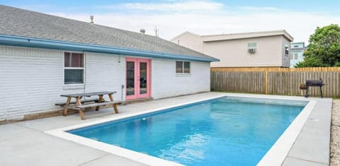 Welcome to Galveston Beach Lodge II by BeachBox