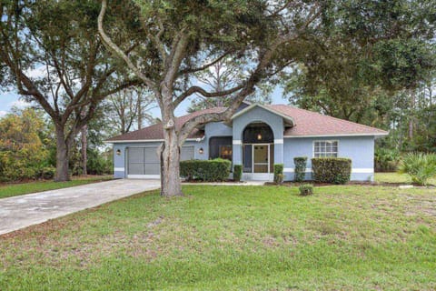 Waterloo Retreat | Palm Coast | Recently Fenced Back Yard