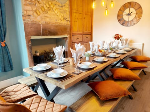 Cottage | Dining