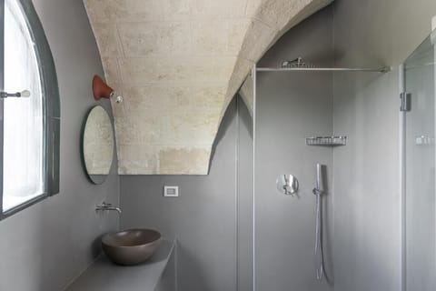 Double Room | Bathroom | Rainfall showerhead, hair dryer, bidet, towels