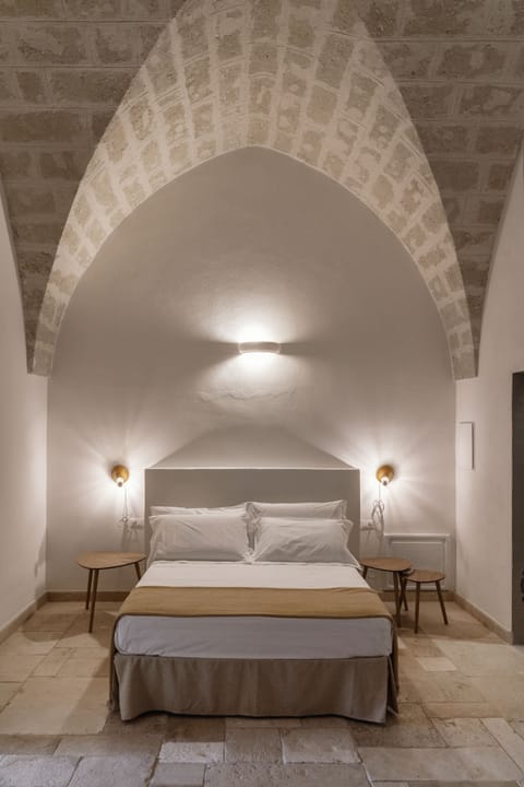 Grand Suite | Living area | Flat-screen TV