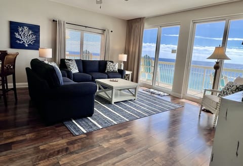 Fantastic Views from Comfortable Main Living Area