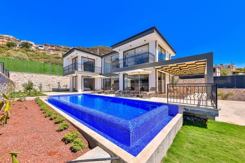 Etoo %2D Stunning property