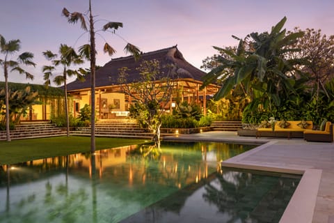 Exclusive Villa | Living area | Printers