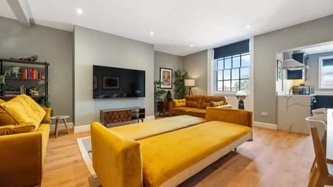 Upper Duke Street Apartment, Liverpool - Host & Stay