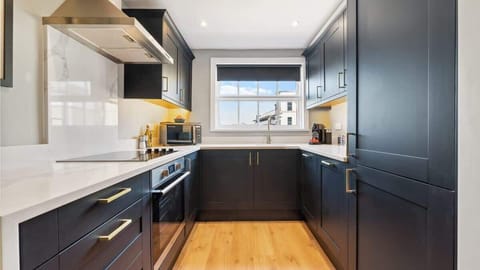 Upper Duke Street Apartment, Liverpool - Host & Stay