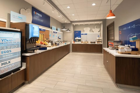 Free daily breakfast