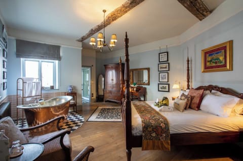 Indulgence Plus Double Room | Hypo-allergenic bedding, iron/ironing board, free WiFi, bed sheets