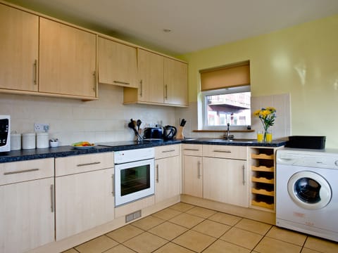 Kitchen | Beech Lodge - Retallack, St Columb