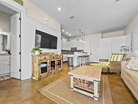 Ground level suite queen murphy bed, full pullout couch, kitchen, & bathroom. 