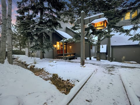 The condo is one of the few freestanding condos in the Payday community and is located in a quiet corner.