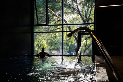 Couples treatment rooms, sauna, hot tub, hot springs, Turkish bath