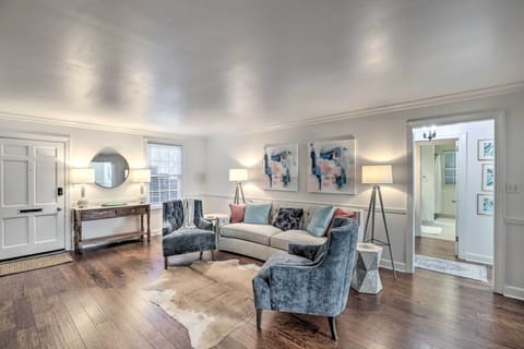 Apartment (2 Bedrooms) | Front of property