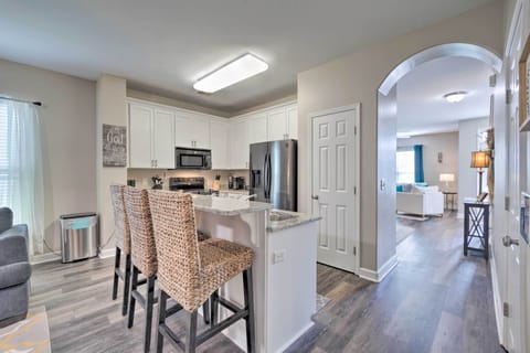 House (5 Bedrooms) | Interior