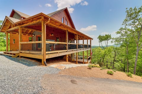 House (4 Bedrooms) | Front of property