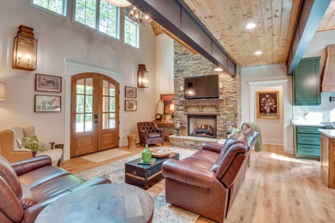 House (4 Bedrooms) | Interior
