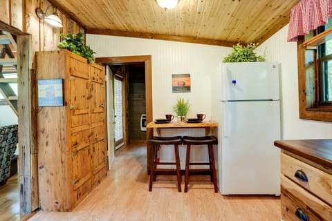 Apartment (0 Bedroom) | Interior