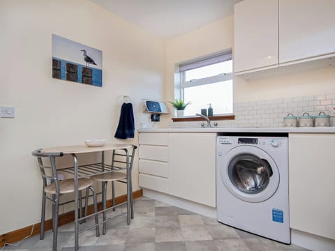 Kitchen/diner | Sunnyside Cottage, Embo, near Dornoch