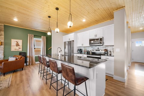 Get everybody together for breakfast