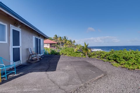 Keaau Vacation Rental | 5BR | 2.5BA | 2,870 Sq Ft | 1 Step Required