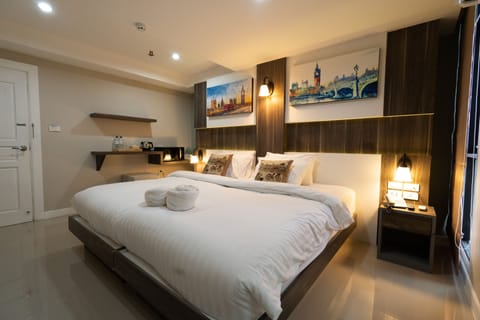 Superior Double Room | Blackout drapes, WiFi (free), bed sheets